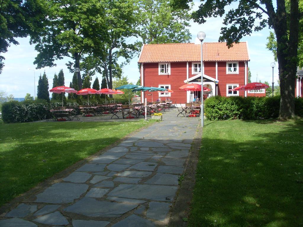 Strandterrassen Hostel Granna Bagian luar foto