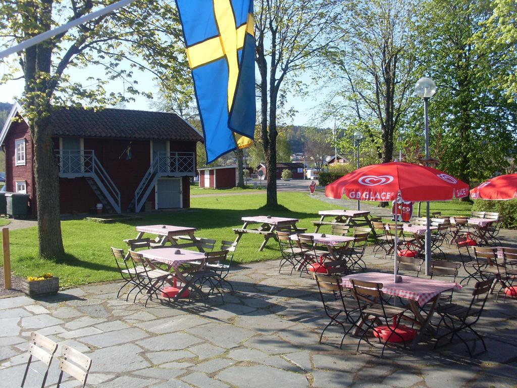 Strandterrassen Hostel Granna Bagian luar foto